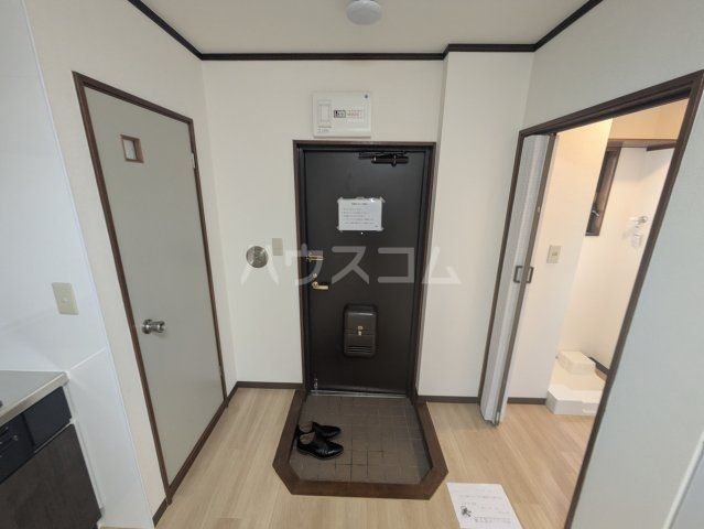 パル仲池上の玄関写真