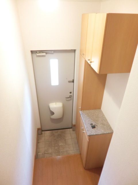 玄関　シューズBOX付になります