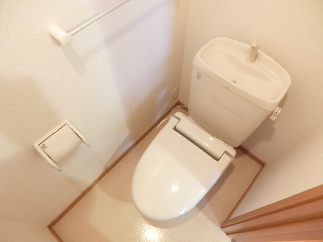 トイレ　清潔感のあるトイレ