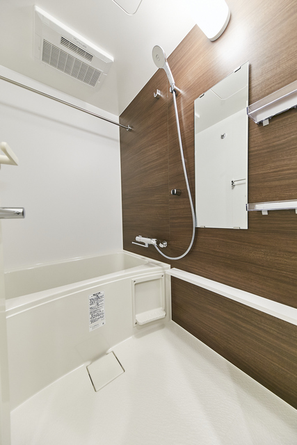バス・シャワールーム　※写真は同タイプ住戸です。