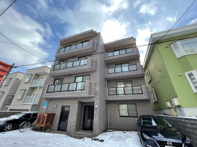 建物外観　札幌市中央区南５条西「シャトーアンジュラス」