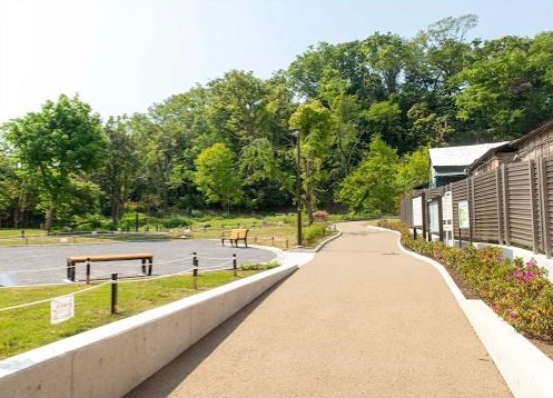 公園　蒔田の森公園（公園）まで374m