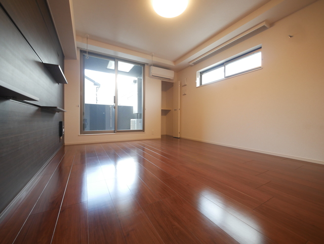 その他部屋・スペース　★明るい洋室で住み心地が良さそうですね★