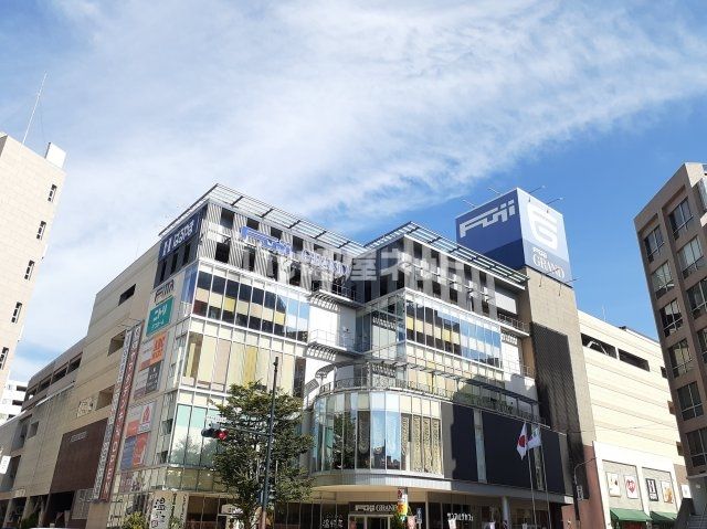 ショッピングセンター　フジグラン広島（ショッピングセンター）まで811m
