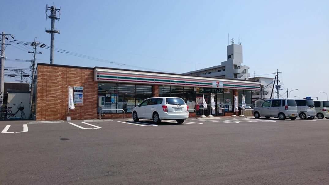 コンビニ　セブンイレブン宮崎新名爪店（コンビニ）まで639m