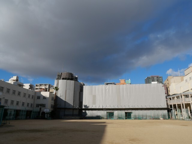 中学校　大阪市立木津中学校（中学校）まで747m
