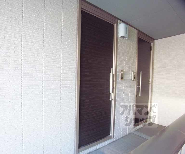 その他設備　玄関ドアです。