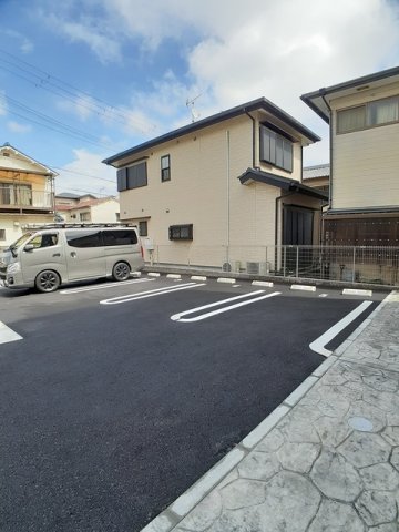駐車場　駐車場完備です