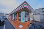 コンビニ　セブンイレブン広島海田曙町店（コンビニ）まで495m