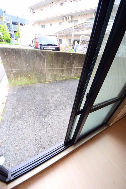 バルコニー　★★ちょっとしたテラス付★★
