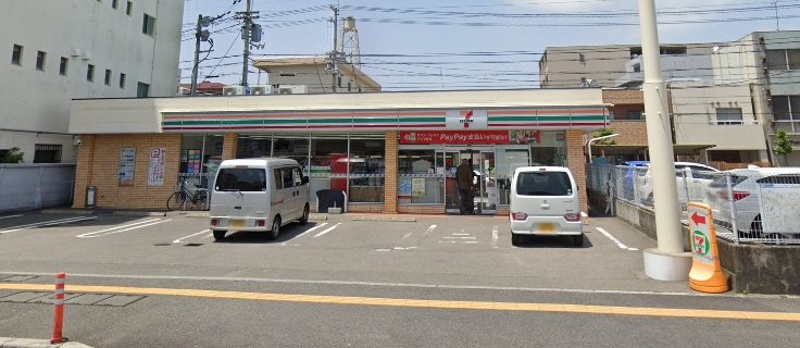 コンビニ　セブンイレブン徳島助任橋店（コンビニ）まで207m