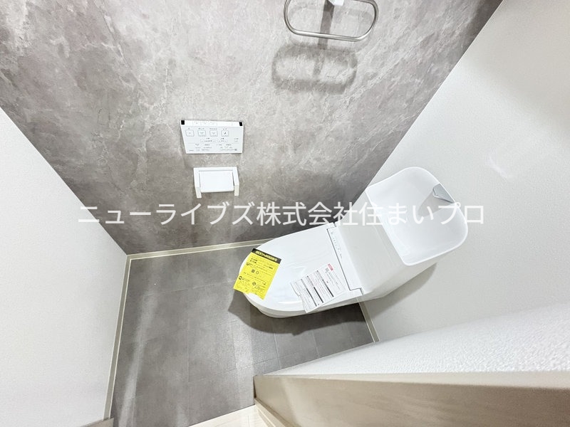 フォレストクリエオーレ城垣町弐番館のトイレ写真