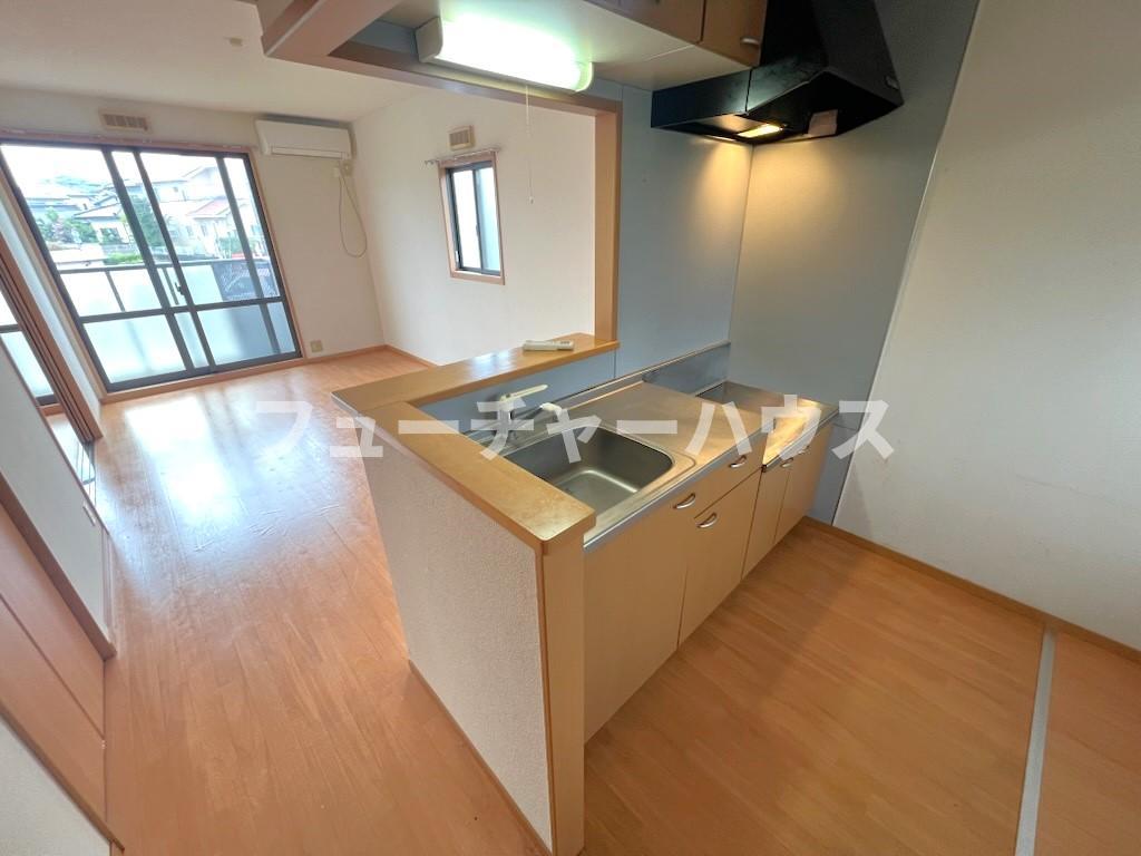 キッチン　※202号室の画像です
