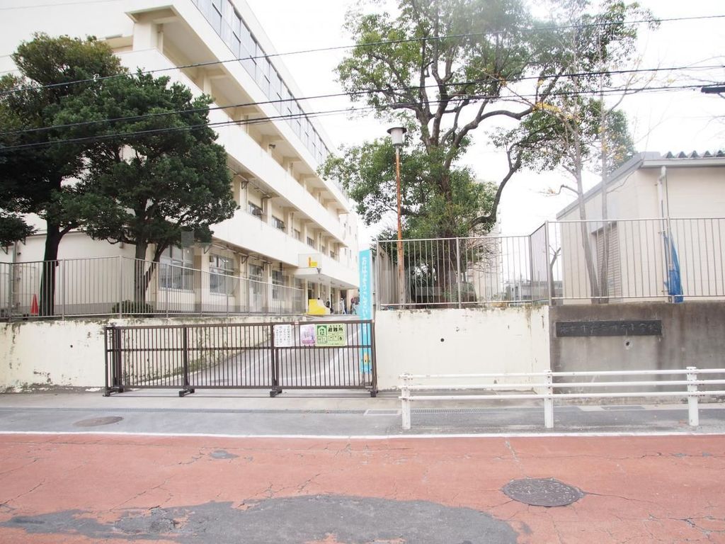 小学校　船橋市立海神南小学校（小学校）まで370m
