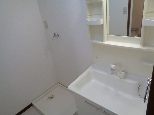 洗面設備　同物件別部屋