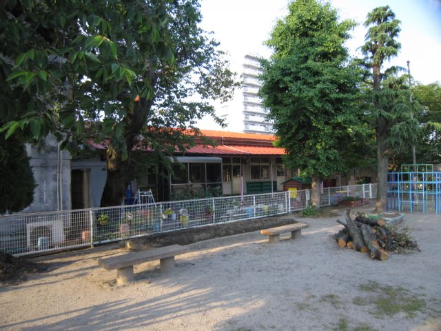 幼稚園・保育園　精義幼稚園（幼稚園・保育園）まで620m