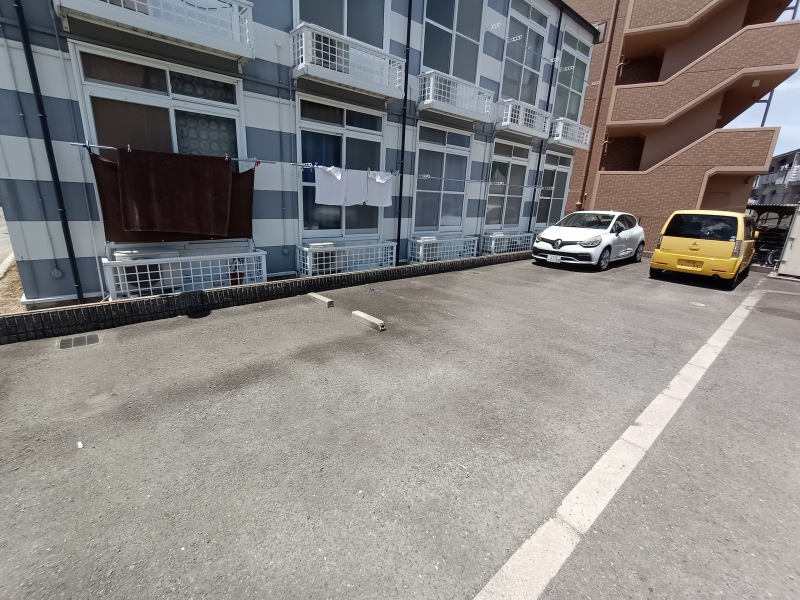 その他　駐車場は別料金となります。