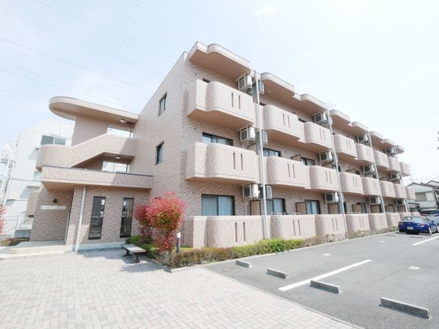 建物外観　★おしゃれな外観です★