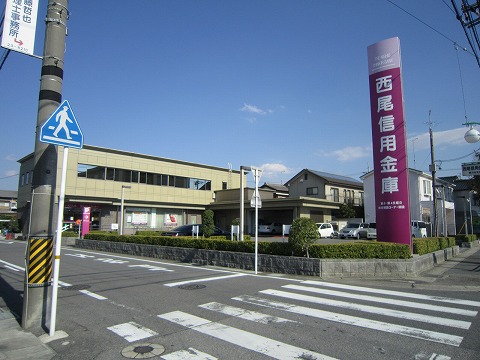 銀行　西尾信用金庫東刈谷支店（銀行）まで569m
