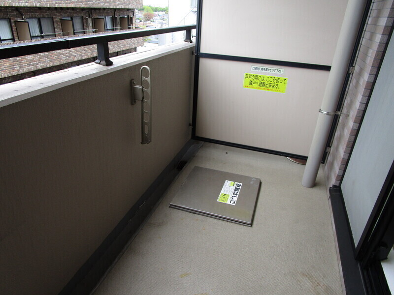 ＪＲ中央線 吉祥寺駅 徒歩7分 8階建 築24年の内装写真