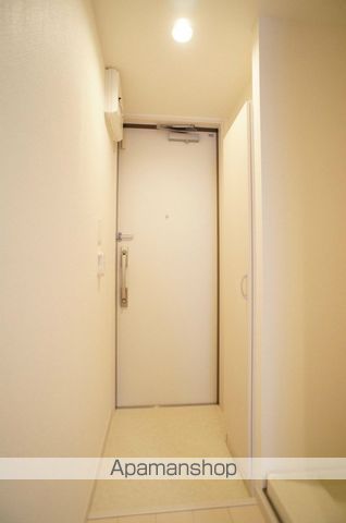 ＪＲ東海道本線 藤沢駅 徒歩9分 3階建 築10年の玄関写真