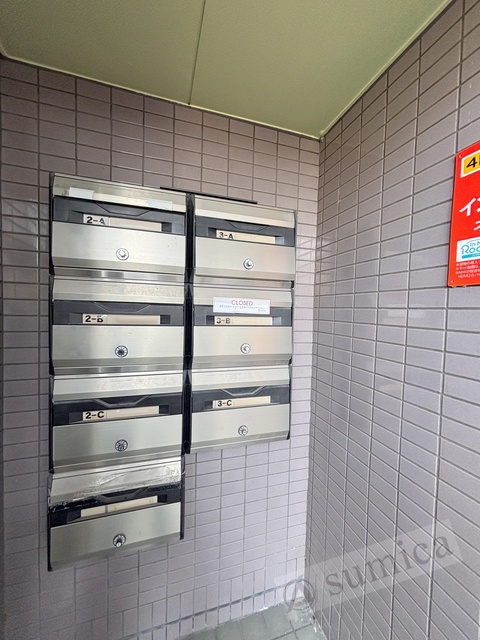 近鉄奈良線 瓢箪山駅 徒歩7分 3階建 築26年の外観写真