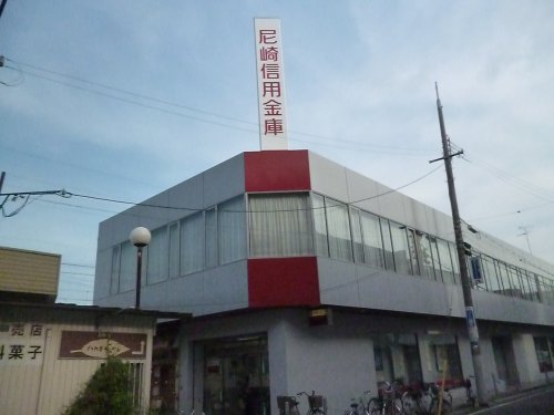 銀行　尼崎信用金庫　門戸支店（銀行）まで320m