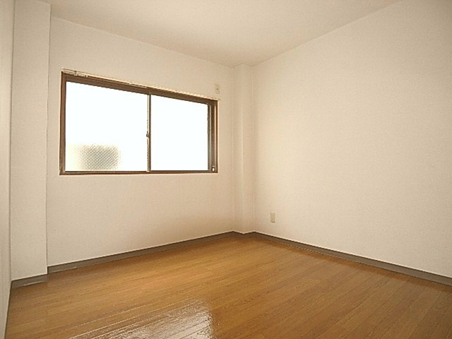 ファミール三井の居間写真
