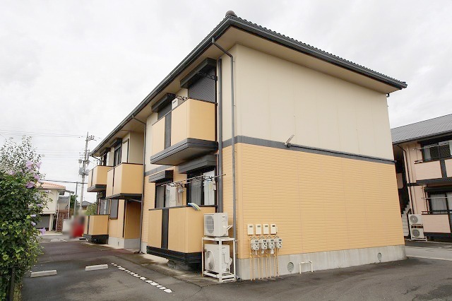 建物外観　クレセールＡ棟
