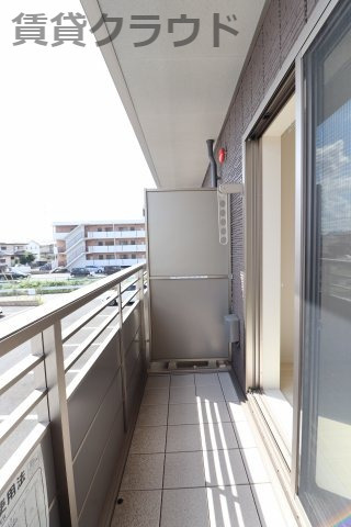 ＪＲ内房線 八幡宿駅 徒歩20分 3階建 築7年の内装写真
