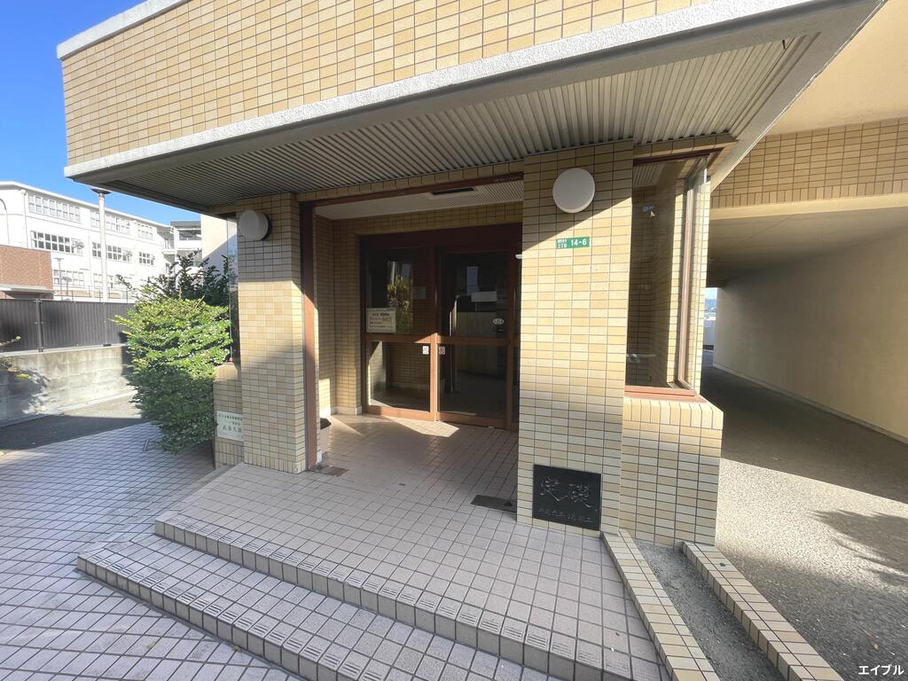 西鉄天神大牟田線 都府楼前駅 徒歩4分 6階建 築38年の外観写真