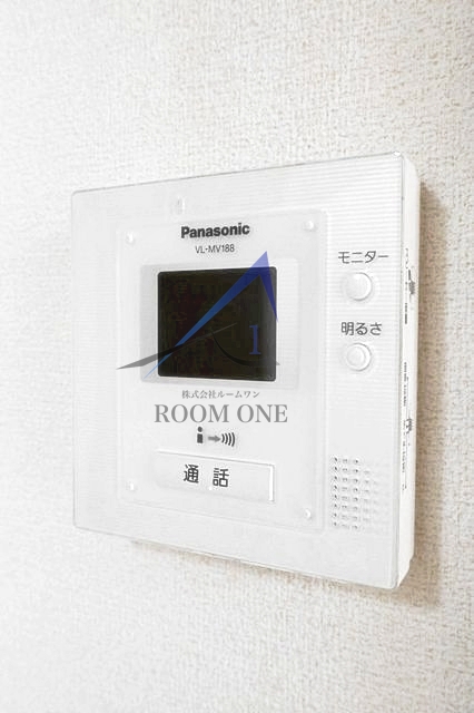 セキュリティ　モニター付きインターホンです。