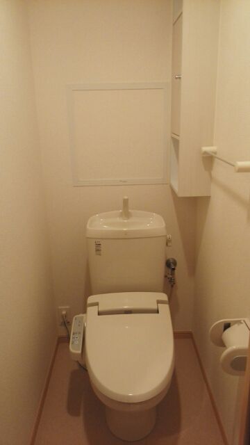ロイヤルメドウのトイレ写真