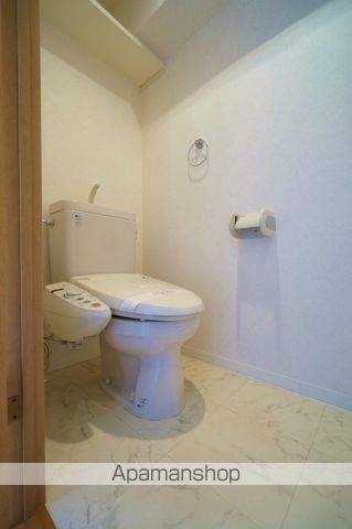 山陽新幹線 博多駅 徒歩17分 9階建 築23年のトイレ写真