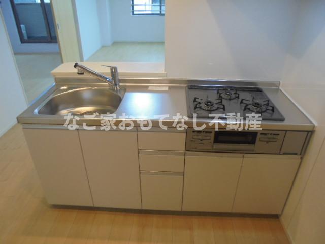 シルベーヌ豊山IIのキッチン写真