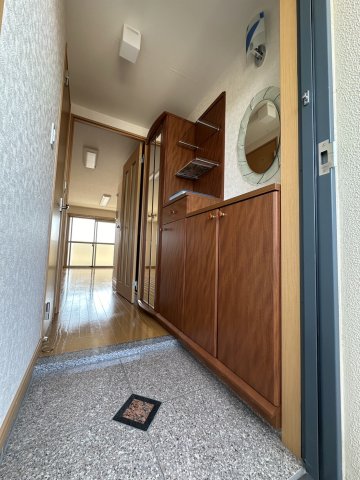 ＪＲ高崎線 熊谷駅 徒歩11分 4階建 築17年の玄関写真