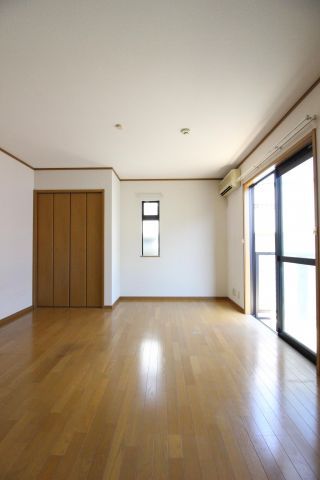 居室・リビング　（別タイプ参考写真）イースト本駒込　文京区本駒込1