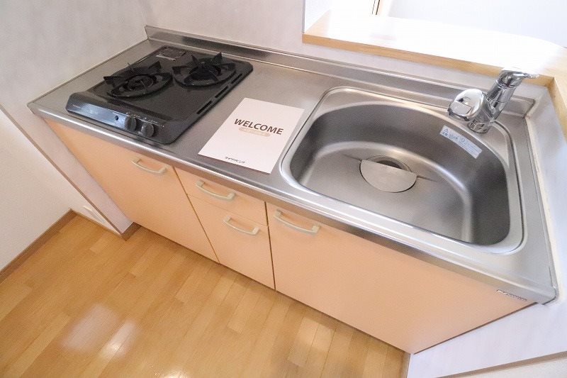 キッチン　別部屋の写真使用