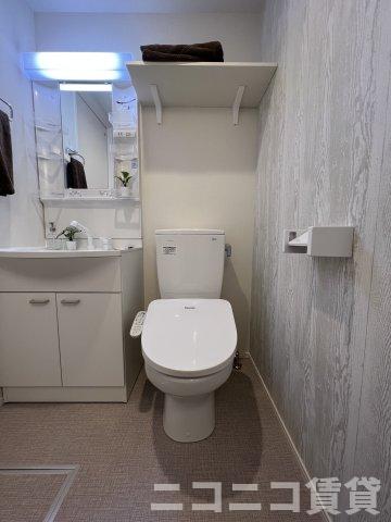 都営三田線 本蓮沼駅 徒歩10分 2階建 築9年のトイレ写真