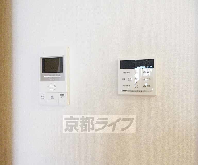 その他設備　モニター付きで来訪者の確認ができます。