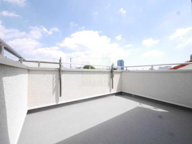 バルコニー　ラヴィサントュ信濃町