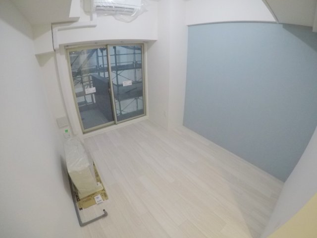 セレニテ谷町四丁目アリエの居間写真