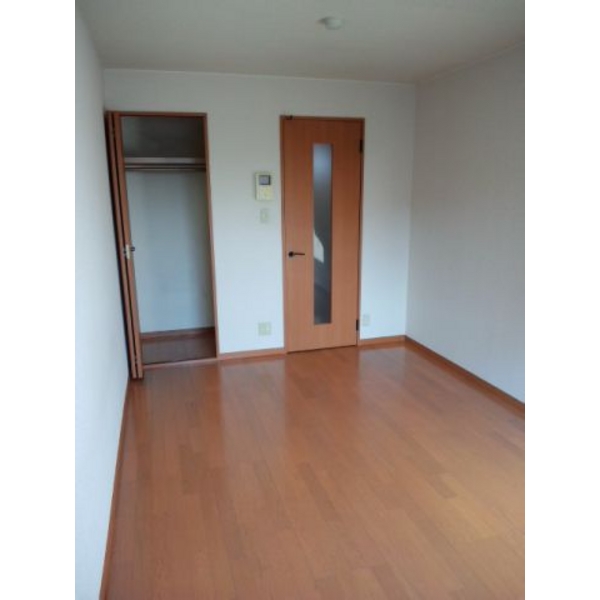 リマール新城Aの居間写真