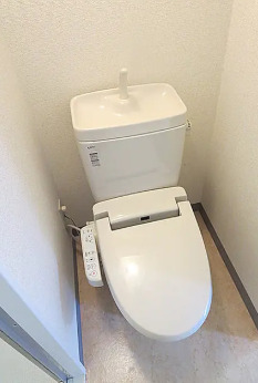 トイレ　別タイプ部屋　参考写真です