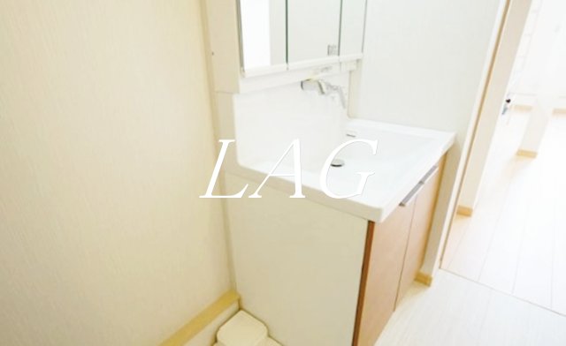 洗面設備　独立洗面台です。
