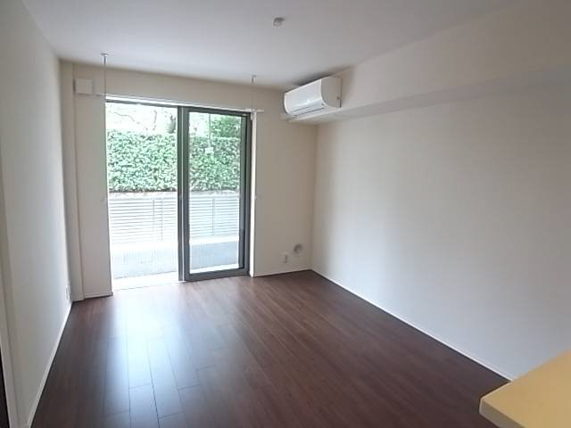 居室・リビング　写真は同マンションの他のお部屋のものです