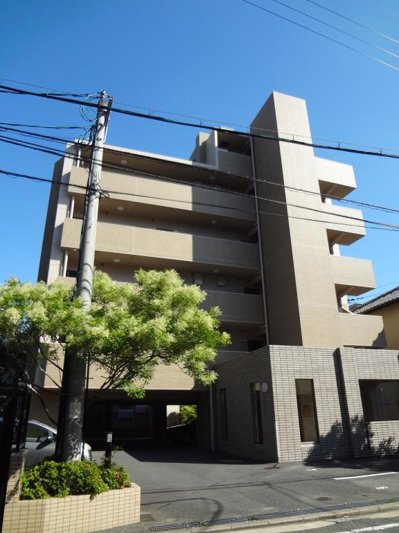 建物外観　外観は落ち着いています