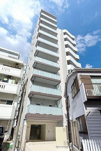 建物外観　オートロック付きです