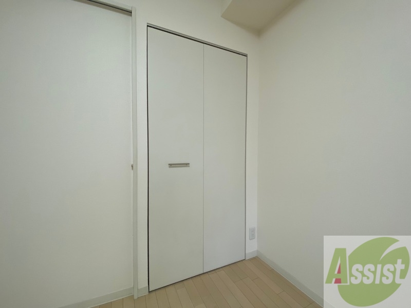 収納　寝室の収納です。部屋がすっきり片付きます。
