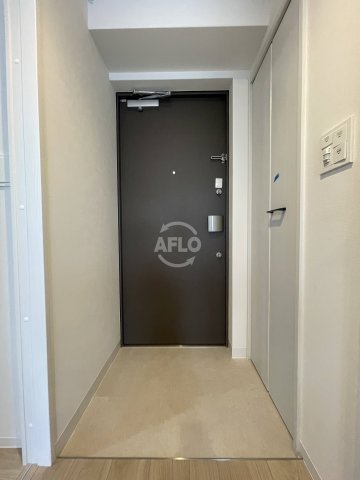 玄関　Louis Residence 弁天町　玄関